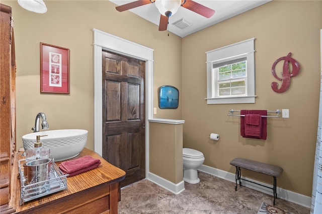8252 Hickory Tree Ln, Rogers, AR 72756 - bathroom featuring a sink and a ceiling fan