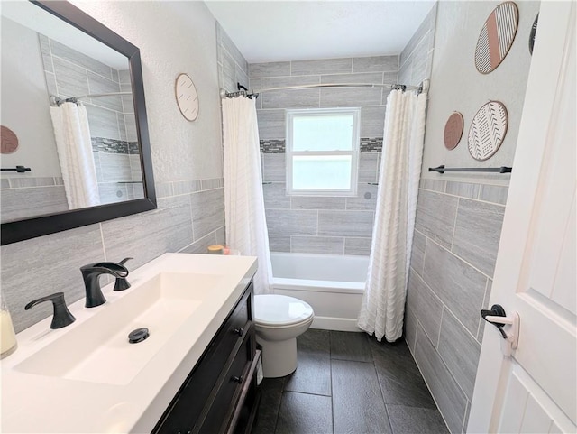 805 S Oak St, Harrison, AR 72601 - full bathroom with tile walls, vanity, and shower / tub combo