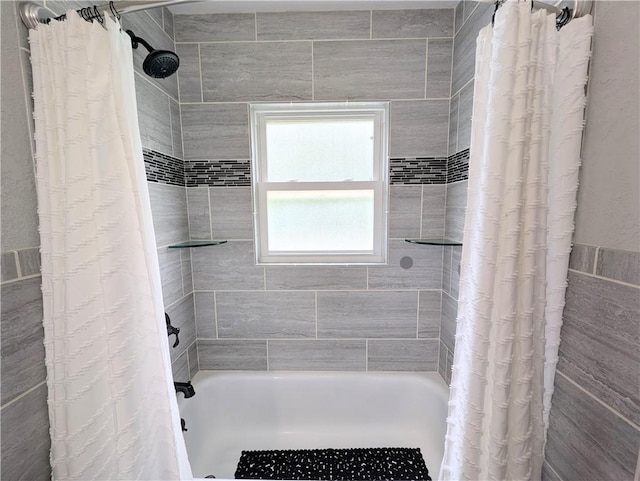 805 S Oak St, Harrison, AR 72601 - bathroom featuring shower / bathtub combination with curtain
