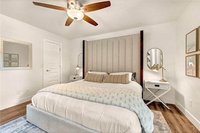 1314 N Fieldstone Ave, Fayetteville, AR 72704 - bedroom with wood finished floors and ceiling fan