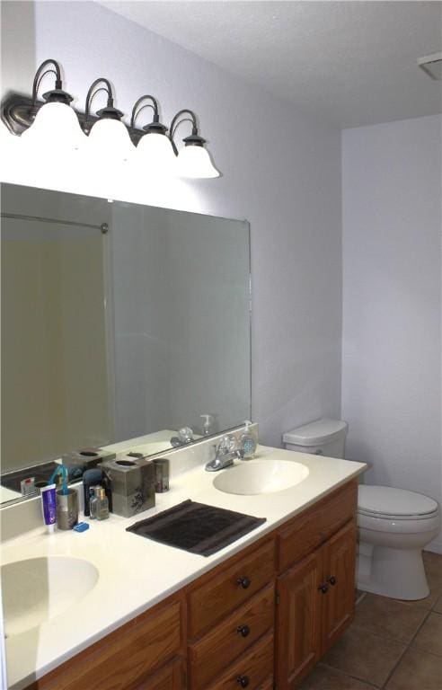 32 Table Rock Dr, Holiday Island, AR 72631 - full bath with double vanity and tile patterned flooring