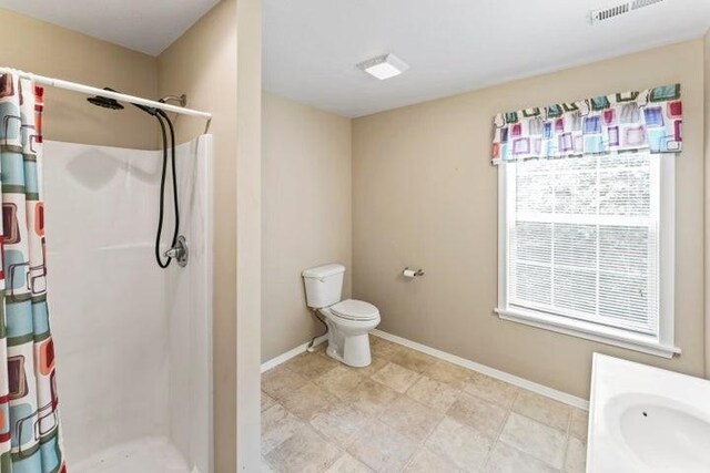 150 Cedar Wood Ave, Branson, MO 65616 - full bath featuring a shower stall and vanity