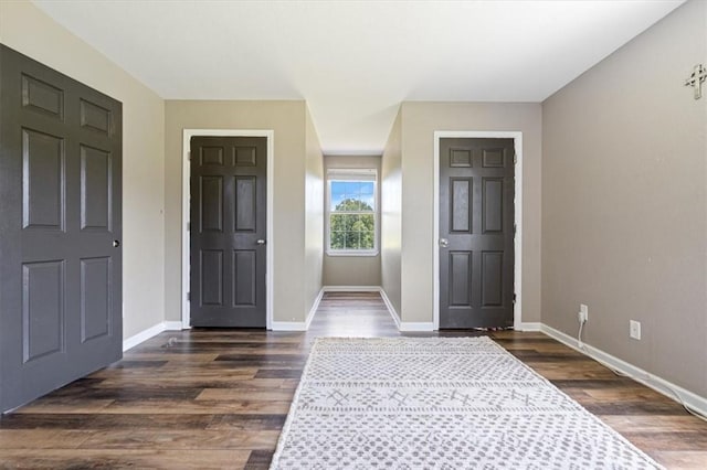 2042 Greasy Creek Ln, Washburn, MO 65772 - foyer entrance featuring dark wood finished floors