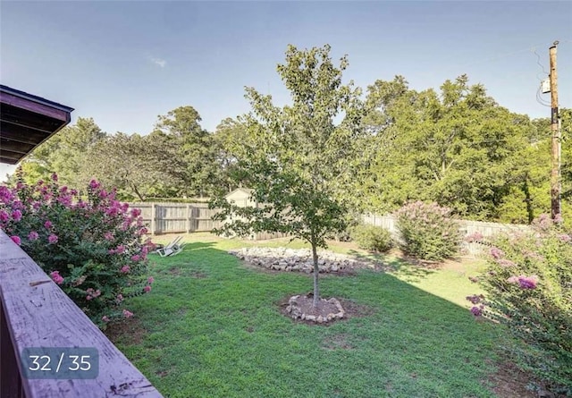 5 Horseshoe Dr, Holiday Island, AR 72631 - view of fenced backyard
