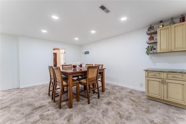 1209 W Olive St, Rogers, AR 72756 - dining space with recessed lighting