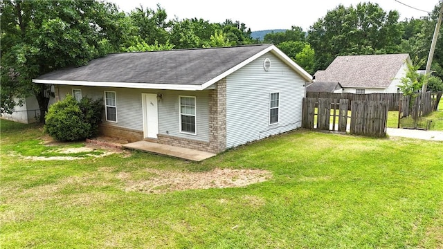 203 W 13th St, Danville, AR 72833 - photo 2