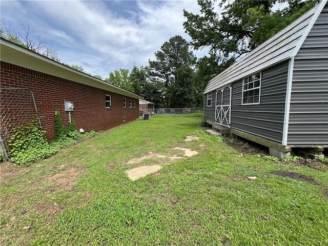 3501 Pleasant, Ozark, AR 72949 - view of yard featuring entry steps