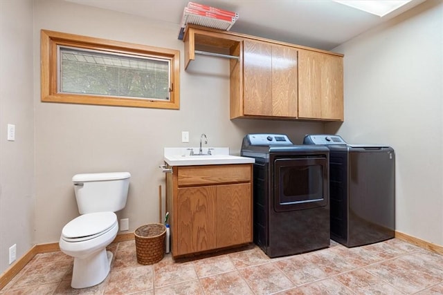 20 Kirkcudbright, Bella Vista, AR 72715 - laundry room with washer and clothes dryer and baseboards