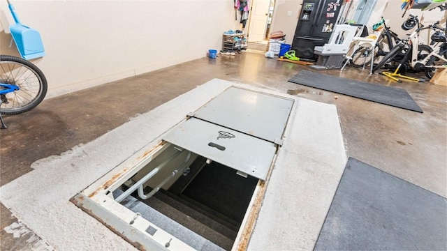 4903 S Inglewood Rd, Rogers, AR 72758 - view of storm shelter