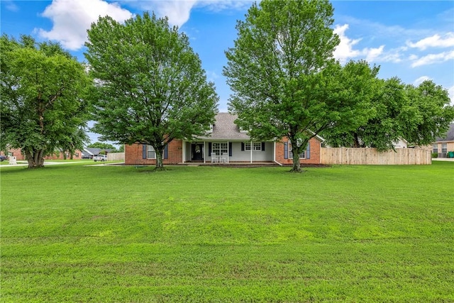 372 Niagara St, Elm Springs, AR 72762 - view of yard featuring covered porch