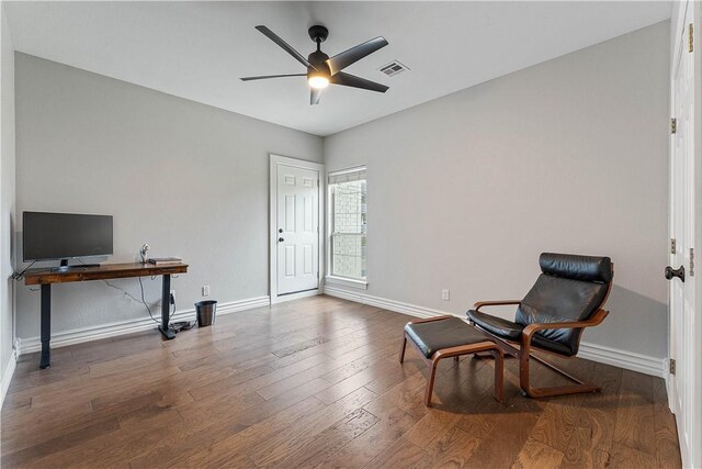 11 Darian Dr, Bentonville, AR 72712 - living area featuring hardwood / wood-style floors and ceiling fan