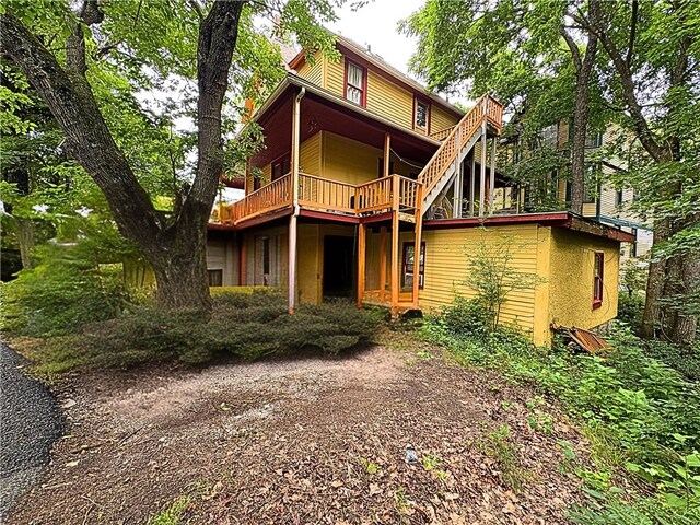 1 Ridgeway Ave, Eureka Springs, AR 72632 - back of house featuring a deck