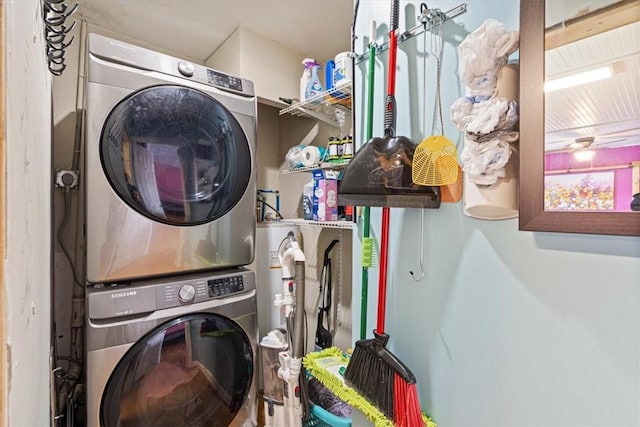 20490 Rocky Branch Rd, Rogers, AR 72756 - laundry area with stacked washer / drying machine