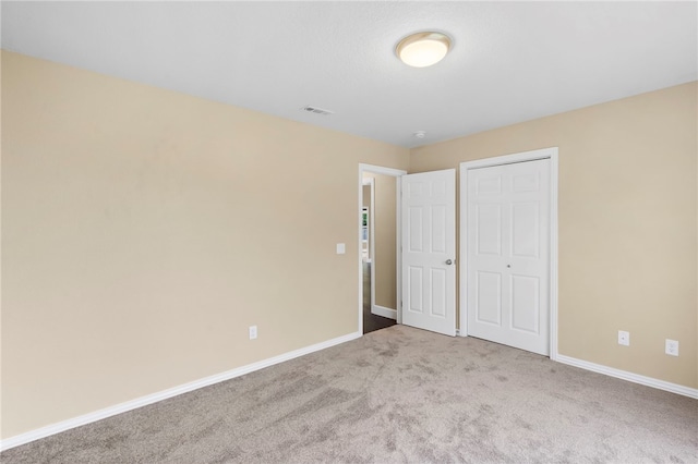 4465 Warwick Cv, Springdale, AR 72762 - unfurnished bedroom featuring carpet floors and a closet