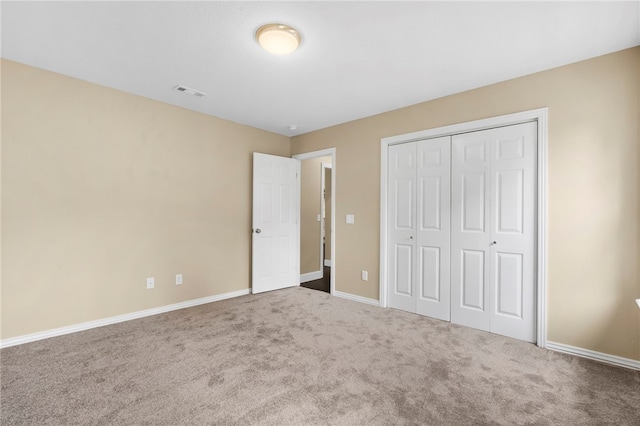 4465 Warwick Cv, Springdale, AR 72762 - unfurnished bedroom featuring carpet floors and a closet