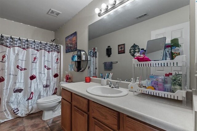 256/258 Graystone Cir, Centerton, AR 72719 - full bathroom featuring vanity and curtained shower