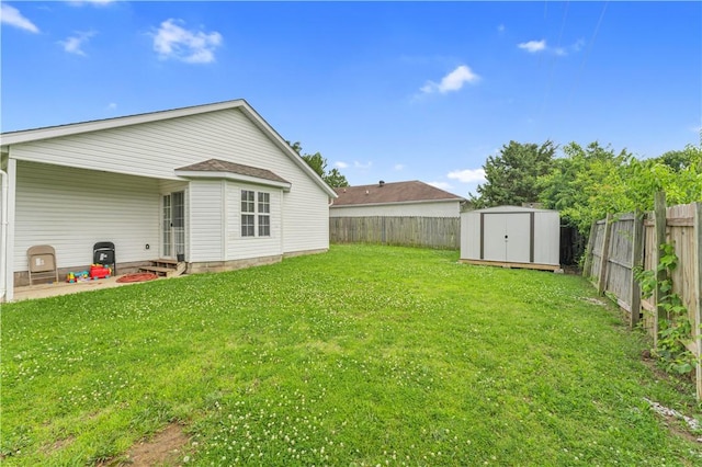 389 Cascade Cir, Springdale, AR 72764 - fenced backyard with a storage unit