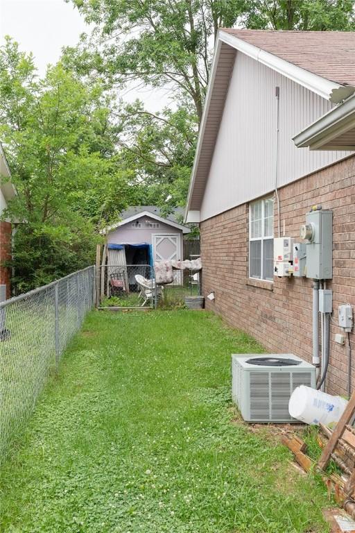 1013 N 26th St, Rogers, AR 72756 - view of fenced backyard