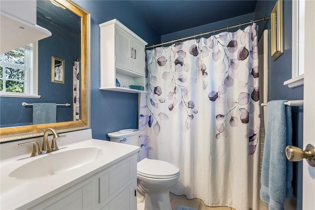 16101 Hickory Dr, Rogers, AR 72756 - full bath featuring vanity and curtained shower