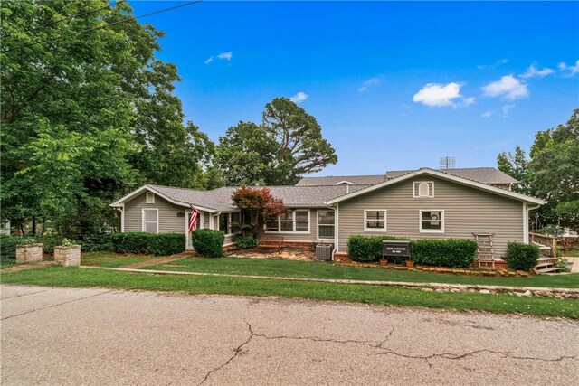 410 N Oliver Ave, Fayetteville, AR 72701 - photo 1