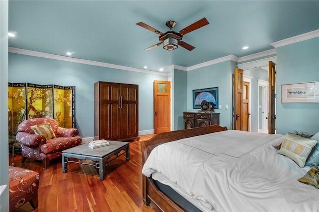 150 Jackson Cove Cres, Eureka Springs, AR 72631 - bedroom with recessed lighting, wood finished floors, crown molding, and ceiling fan