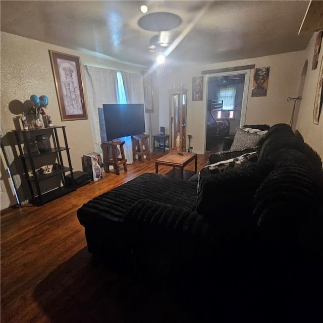 605 3rd St, Dardanelle, AR 72834 - photo 2