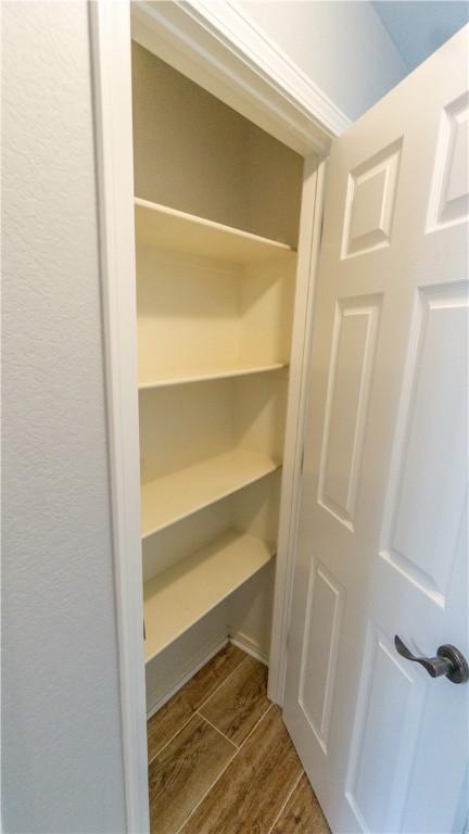 404 NE Whitney St, Bentonville, AR 72712 - view of closet