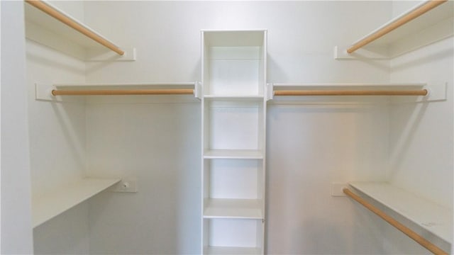 404 NE Whitney St, Bentonville, AR 72712 - view of walk in closet