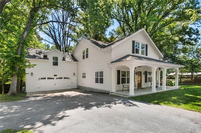 1330 S Curtis Ave, Pea Ridge, AR 72751 - view of front of property with driveway and a porch