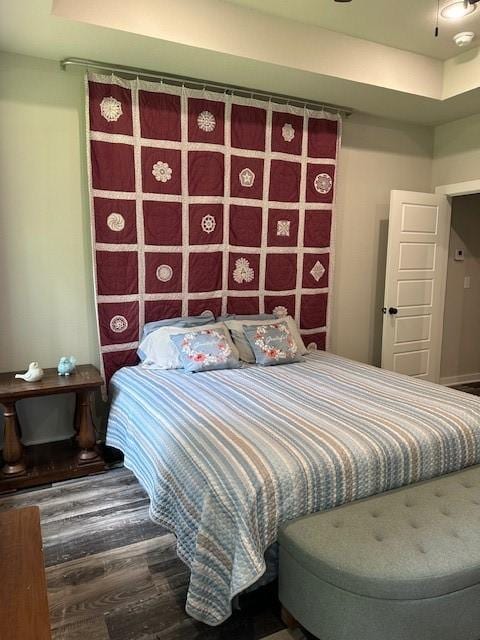 26 Osborne Dr, Bella Vista, AR 72715 - bedroom with wood finished floors
