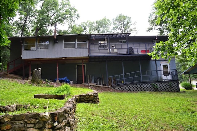 6 Hampstead Ln, Bella Vista, AR 72714 - back of house with a yard