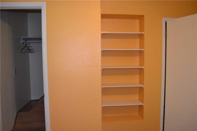 6 Hampstead Ln, Bella Vista, AR 72714 - view of closet