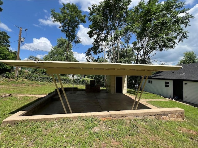 106 Phillips Ave, Huntsville, AR 72740 - view of parking with a carport