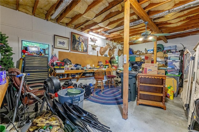 2 Kildonan Ln, Bella Vista, AR 72715 - basement featuring a workshop area