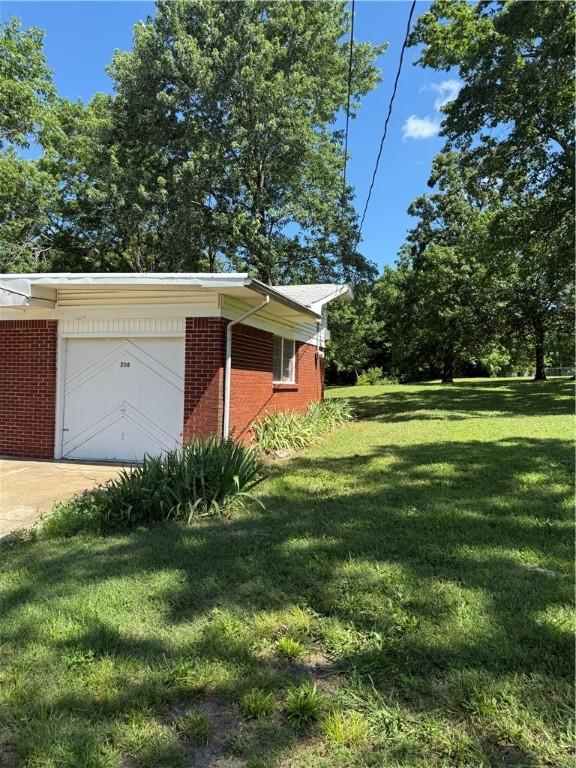 208 Mountain Ave, Berryville, AR 72616 - photo 6
