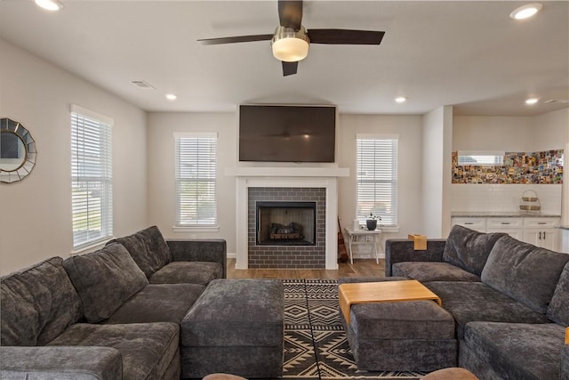 1735 W Whitney Ln, Rogers, AR 72758 - photo 2