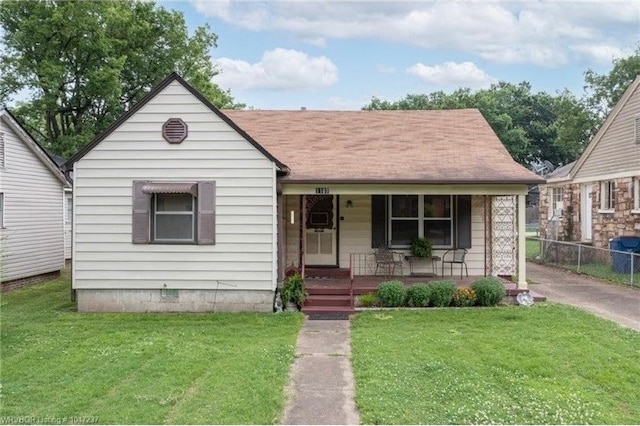 1107 S 20th St, Fort Smith, AR 72901 - bungalow-style house featuring covered porch