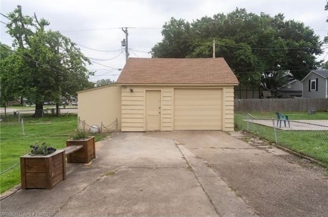 1107 S 20th St, Fort Smith, AR 72901 - detached garage with driveway