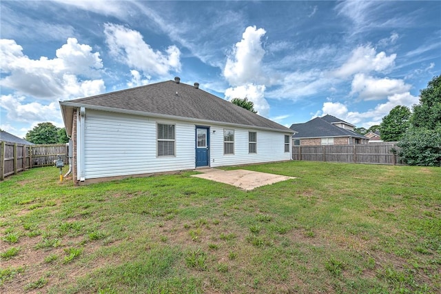 640 Spur Ln, Centerton, AR 72719 - rear view of property featuring a patio and a fenced backyard