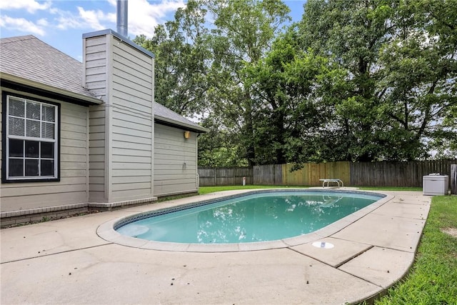 3310 Colton Dr, Springdale, AR 72762 - view of swimming pool featuring a fenced backyard and a patio area