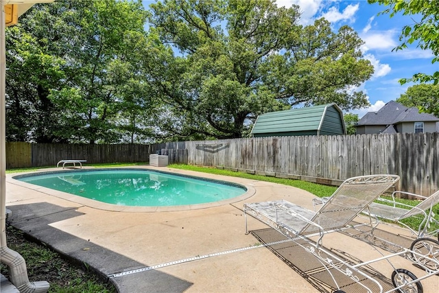 3310 Colton Dr, Springdale, AR 72762 - view of pool featuring a patio and a fenced backyard