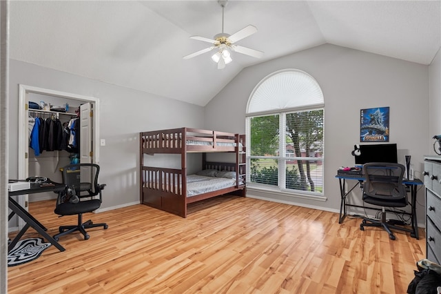 146 Horizon Ln, Alma, AR 72921 - bedroom featuring lofted ceiling, wood finished floors, a desk, ceiling fan, and a closet