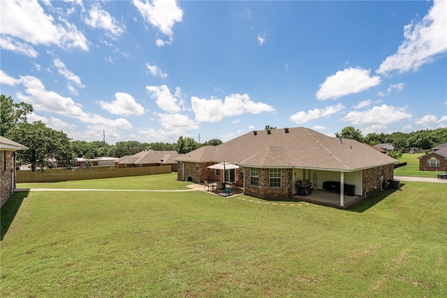 146 Horizon Ln, Alma, AR 72921 - rear view of house featuring a patio, a fenced backyard, and brick siding