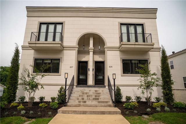 837-839 N Gregg Ave, Fayetteville, AR 72701 - view of front of house with french doors and a balcony