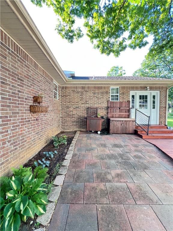 6 Hillcrest Dr, Holiday Island, AR 72631 - view of patio