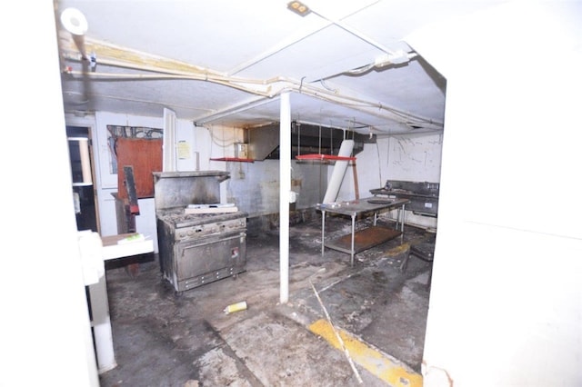 706 S 2nd St, Stilwell, OK 74960