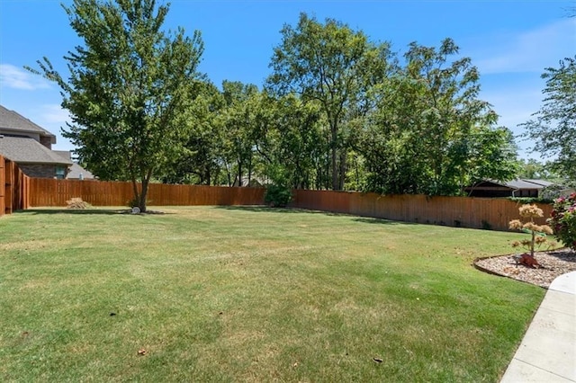 1575 Lake Estates Dr, Springdale, AR 72762 - view of fenced backyard