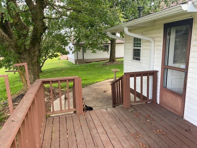 1076 N Barrington Rd, Tontitown, AR 72762 - photo 16