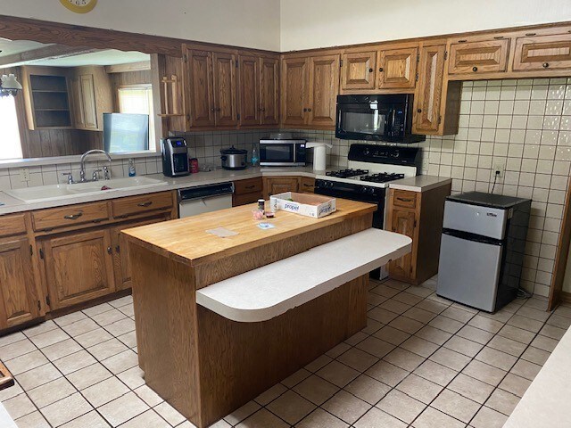 1076 N Barrington Rd, Tontitown, AR 72762 - photo 26