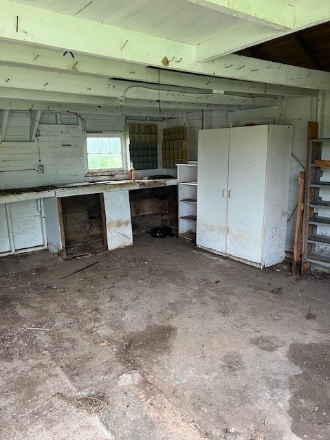 18588 W Rheas Community Rd, Lincoln, AR 72744 - garage with a workshop area